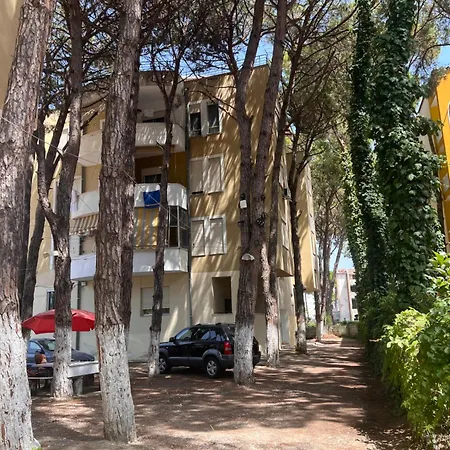 Apartmán 15 Golem (Tirana)