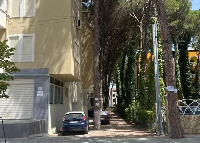 15 Apartment Golem (Tirana)